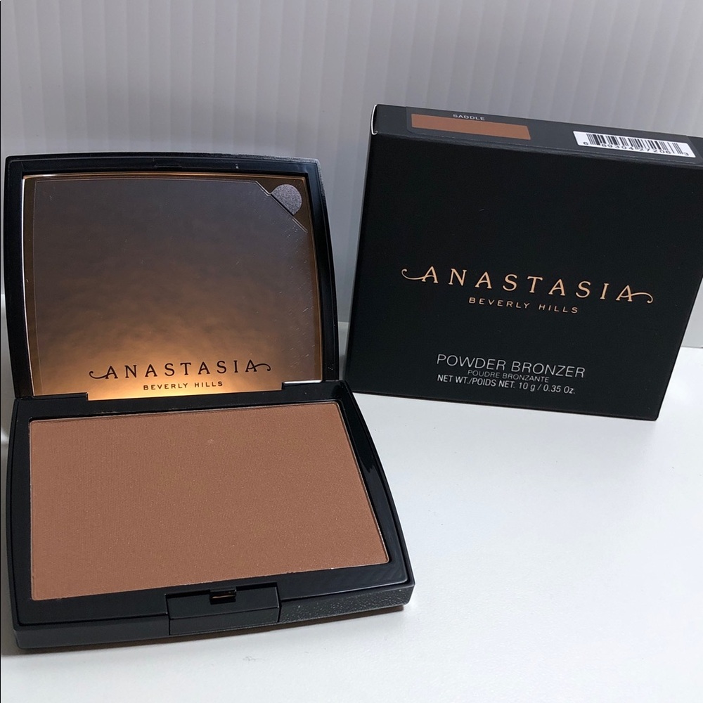 Anastasia Beverly Hills powder bronzer in Saddle NEW